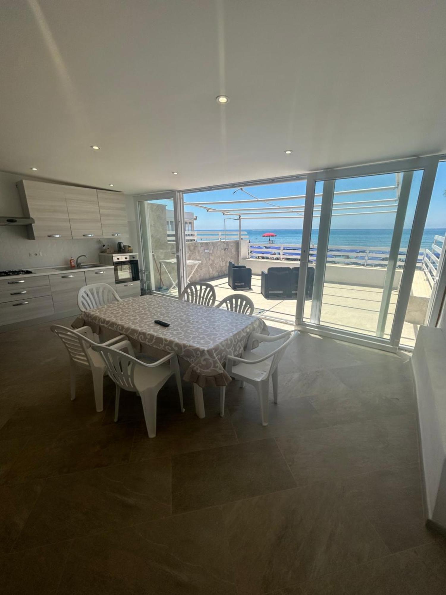 Palomera Luxury Apartment Sul Mare جنوى المظهر الخارجي الصورة